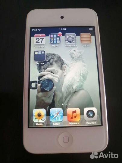 Плеер iPod touch 4