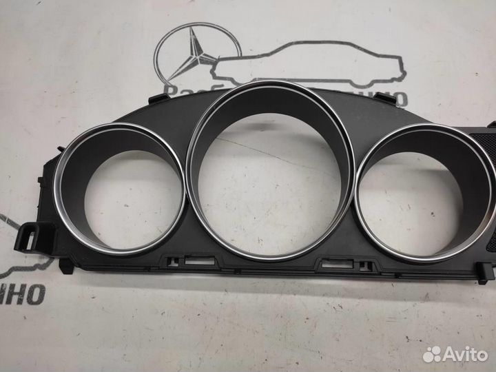 Накладка щитка приборов w204 C-class 271.820 05