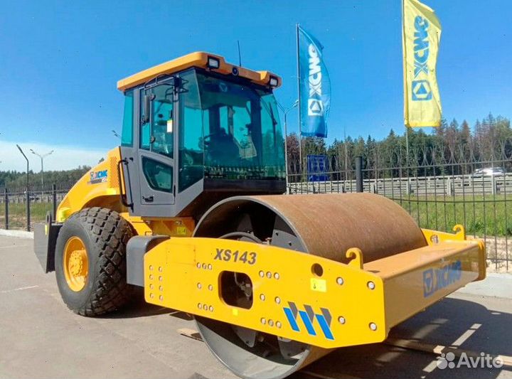 Дорожный каток XCMG XS143, 2023