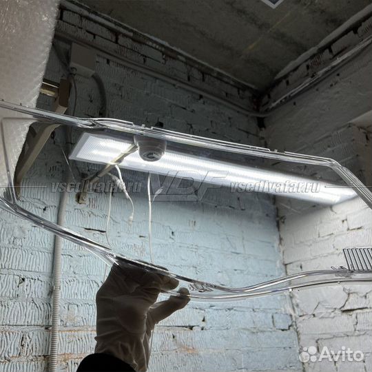 Уцененное стекло для фары Mitsubishi Outlander II