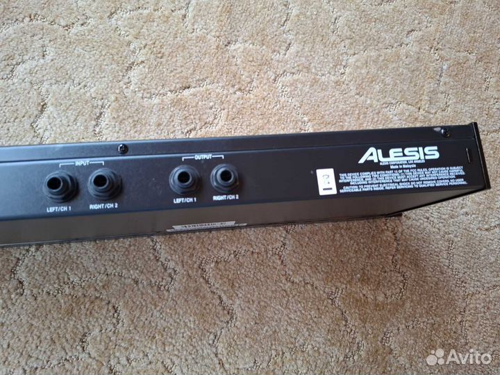 Alesis midiverb 4