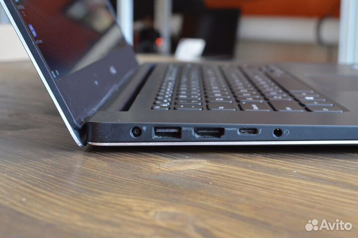 Ноутбук Dell Precision 5520