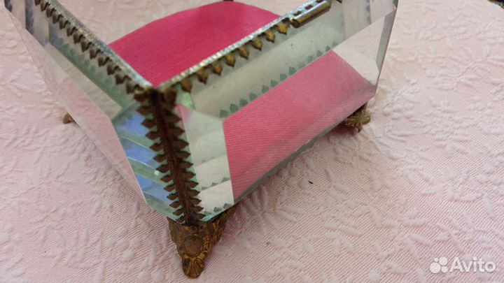 Шкатулка для украшений