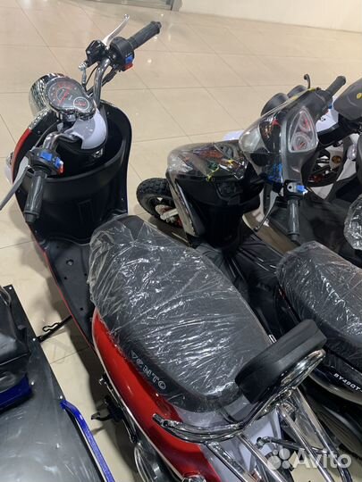 Скутер Vento Retro 49.6CC Франция (по факту 150)