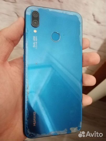 Телефон Huawei p20 lite