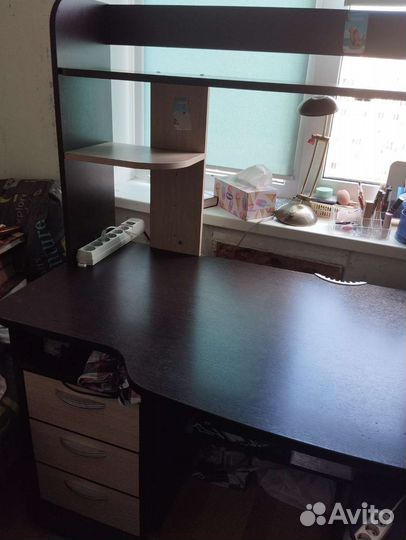 Компьютерный стол