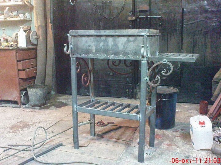 Мангал на ножках