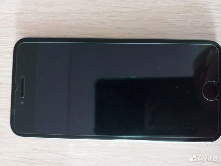 Телефон iPhone 6s