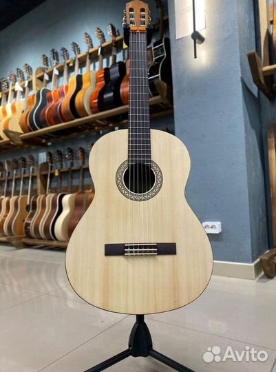 Классическая гитара