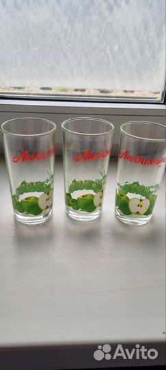 Стеклянные стаканы