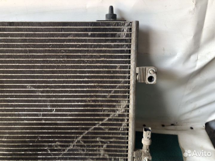 Радиатор кондиционера Peugeot 307