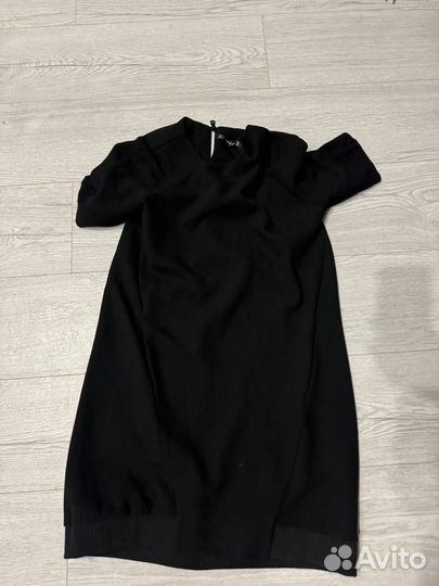 Платье черное строгое