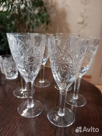 Хрустальные рюмки