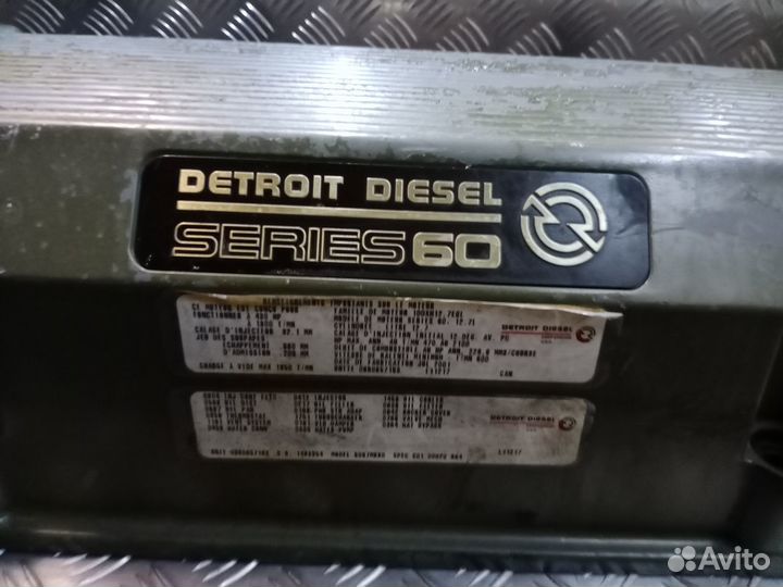 Клапанная крышка Detroit Diesel 12.7