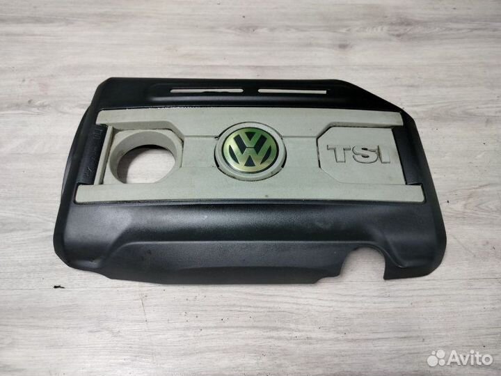 Декоративная крышка двигателя Volkswagen Passat B7