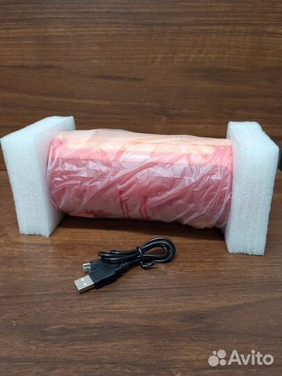 Портативная беспроводная колонка telefunken