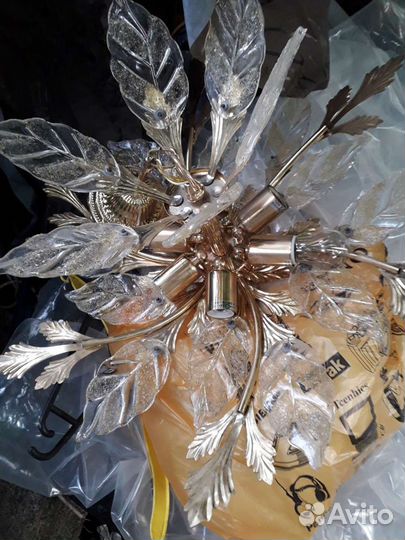Люстра под золото