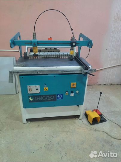 Сверлильный-присадочный станок