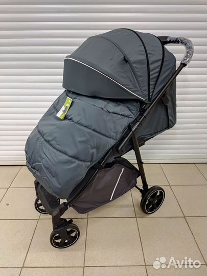 Новая коляска с перекидной ручкой + механич.спинка