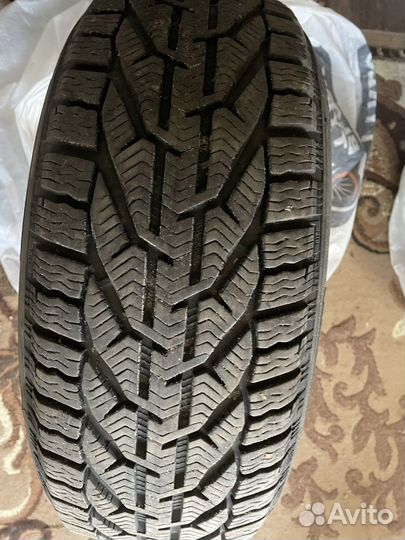 Kormoran Snow 205/55 R16 94H