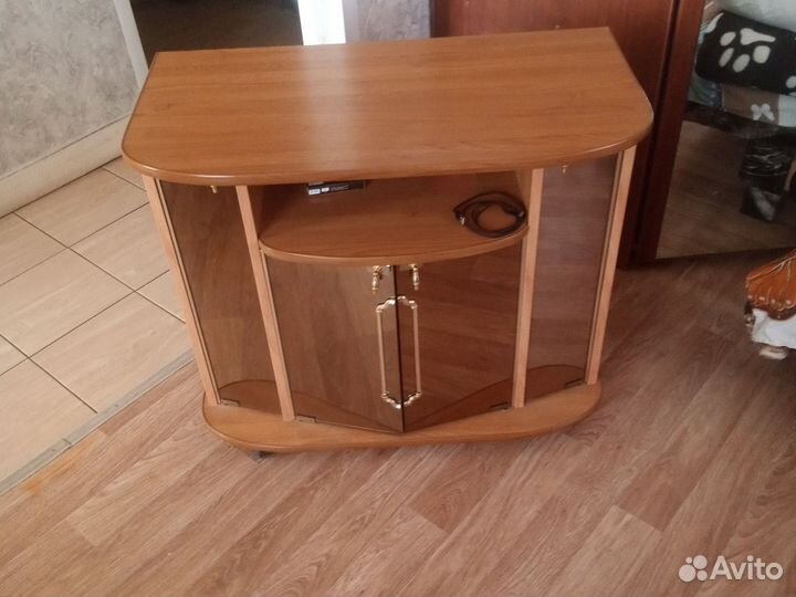 Тумба под тв