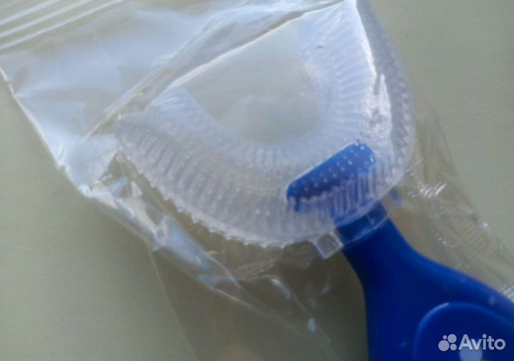 Детская зубная щетка новая