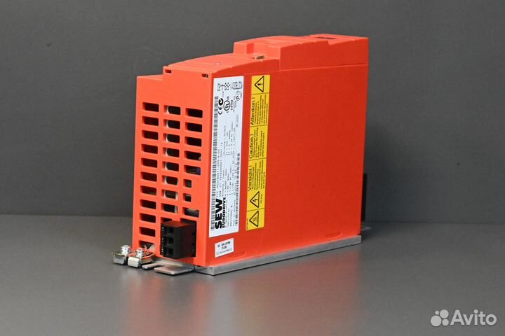 Sew Eurodrive 1.1KW MC07B0011-5A3-4-S0 новый, 1 шт