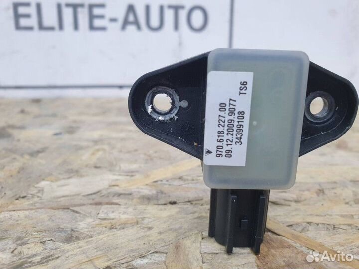 Датчик удара Porsche Panamera 970 4.8 2010