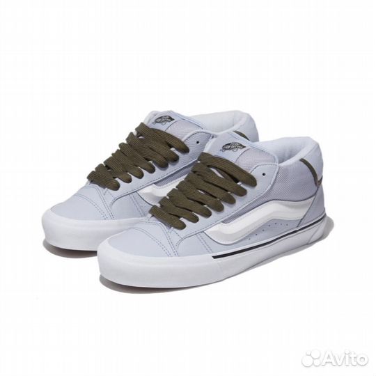 Кроссовки vans