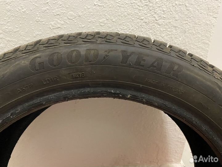 Goodyear UltraGrip Ice 2 205/50 R17 93T