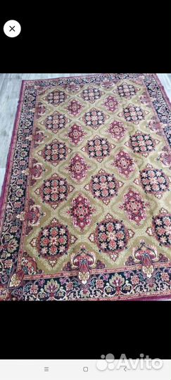 Ковер шерстяной