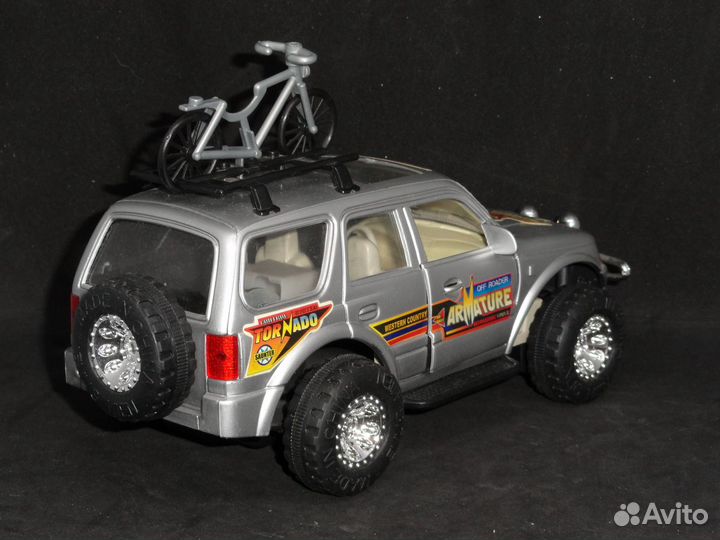 Машинка jeep инерционная