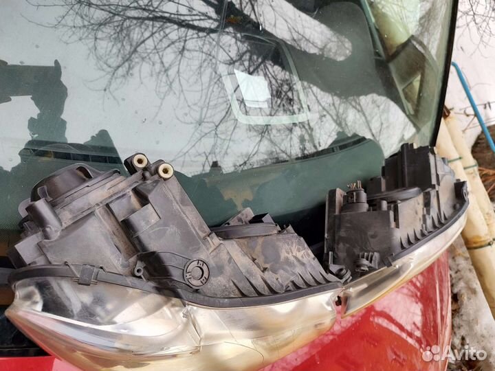 Фары ксеноновые Volkswagen Touran рестайлинг