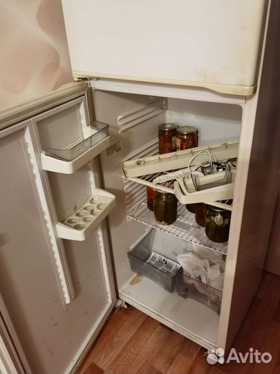 Холодильник на запчасти