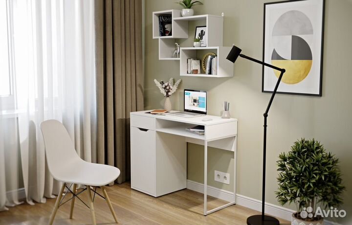 Письменный стол