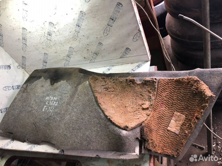 Обшивка багажника bmw e 34