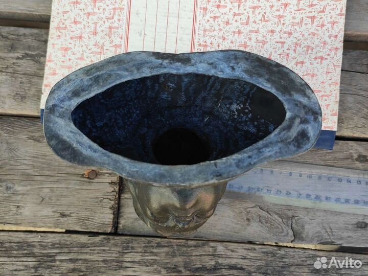 Бюст Юный Ленин