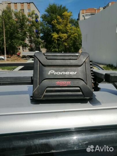 Уселителе pioneer 400