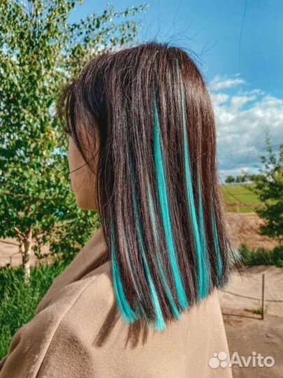 Наращивание цветных прядей