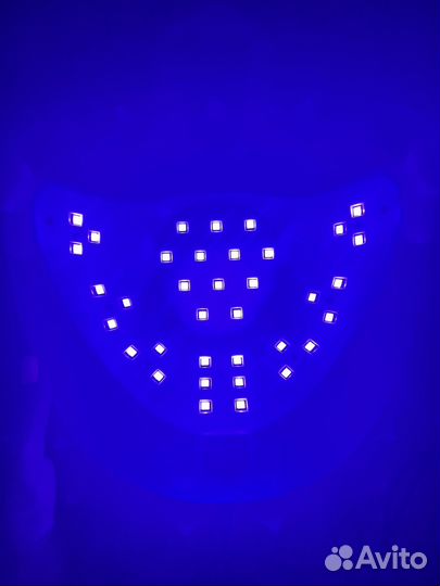 Маникюрная лампа