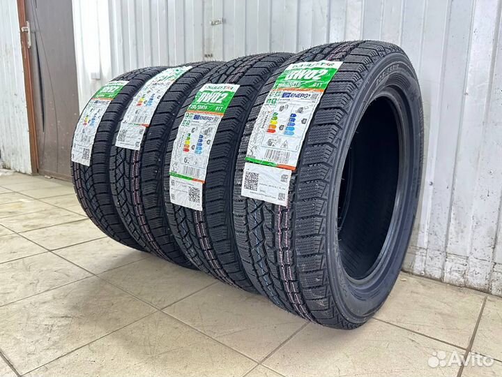 DoubleStar DW02 215/50 R17 91T