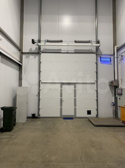 Холодильник, 1000 м²