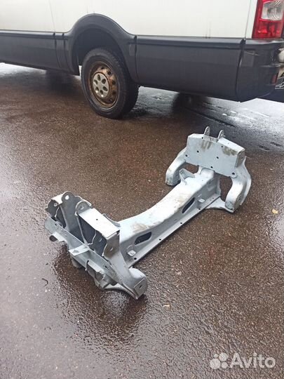 Передняя балка на Iveco daily