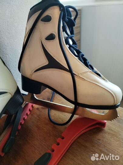 Коньки фигурные