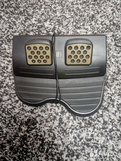 Игровой компьютерный руль genius