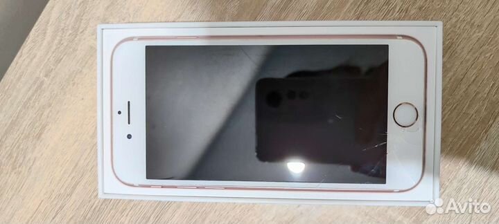 Телефон iPhone 6s
