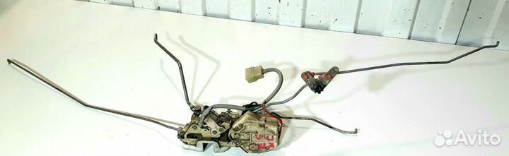 Замок двери передней левой Kia Clarus 1996-2003