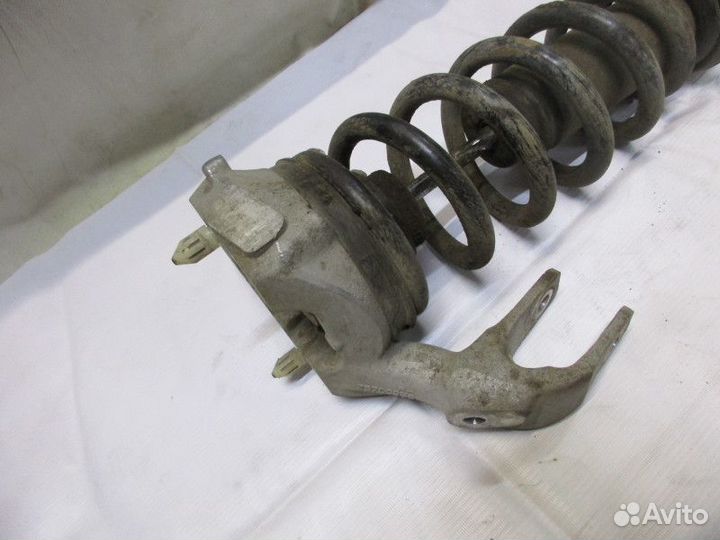 Амортизатор передний правый Cadillac SRX 2003-2009