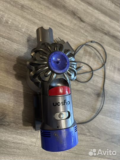 Пылесос dyson V7