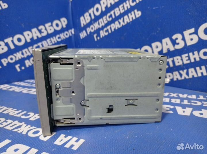 Штатная магнитола Opel Astra H хэтчбек Z16XEP 2007